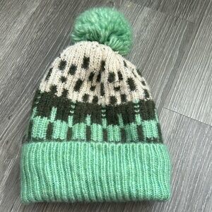 Like-new Universal Thread Women’s Winter Fleece Lined Knit Hat